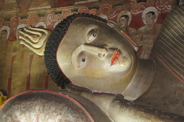 Gesicht von schlafendem Budda Sri Lanka