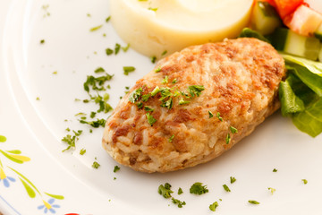 cutlet with mashed potatoes