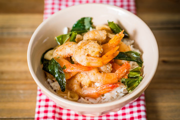 delicious asian fried shrimp and rice