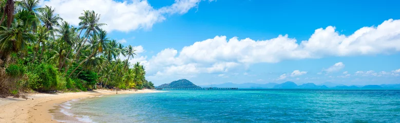 Selbstklebende Fototapete Tropischer Strand Unberührter tropischer Strand