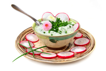 Kräuterquark-Radieschen-Dip