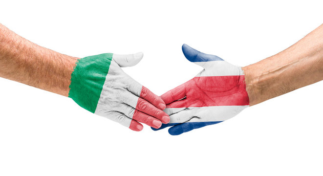 Handshake Italien und Costa Rica