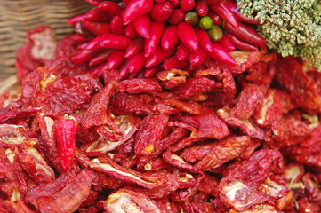 tomates et piment sécher
