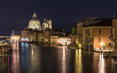 Fototapeta na wymiar Night view of Canal Grande in Venice