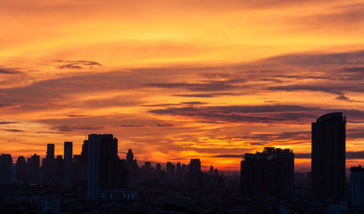 Fototapeta na wymiar Sunrise at city of Bangkok, Thailand