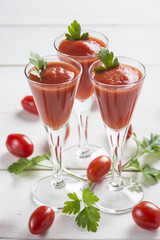 Zumo de tomate cherry, bloody mary, gazpacho, cocktail