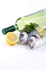 Pesci e vino bianco