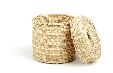 Obraz premium straw cylinder box with cap isolated
