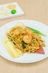 Pad thai