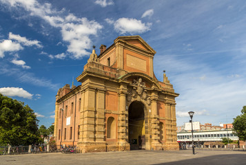 Fototapeta na wymiar Porta Galliera w Bolonia, Włochy