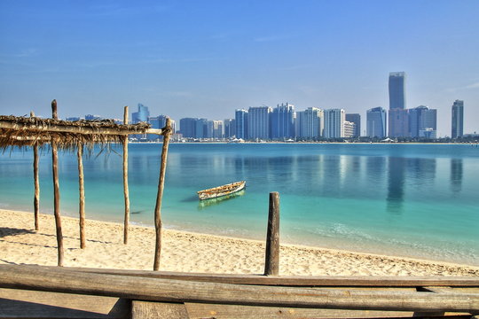 Am Strand von Abu Dhabi