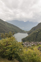 Mergoscia, Dorf, Stausee, Valle Verzasca, Tessin, Schweiz