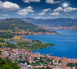 Naklejka premium View of the city Iseo, a bright sunny day