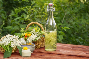 Holunderblütensaft, Heilkräuter