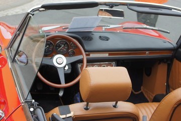 Fiat Dino Spider 2400 Cockpit