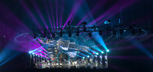 Fototapeta na wymiar Light from the scene during the concert