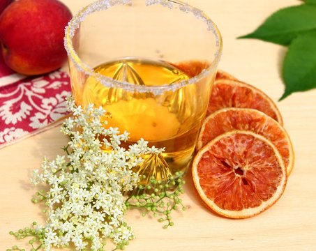 holunderlimonade mit orange