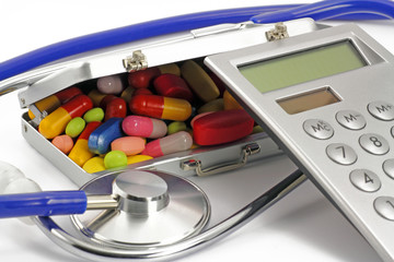 rechner mit stethoskop