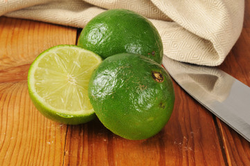 Sliced limes