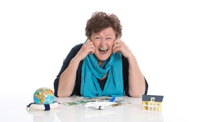 Generation 50 plus - ältere Dame geht auf Weltreise