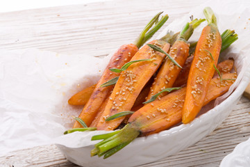  Caramelized carrots