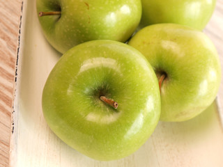 Frische grüne Äpfel