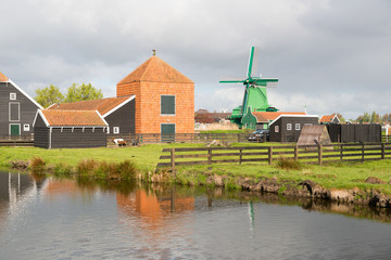 Les moulins de Zaanse Schans en Hollande