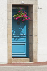Obraz na płótnie Canvas porte bleue
