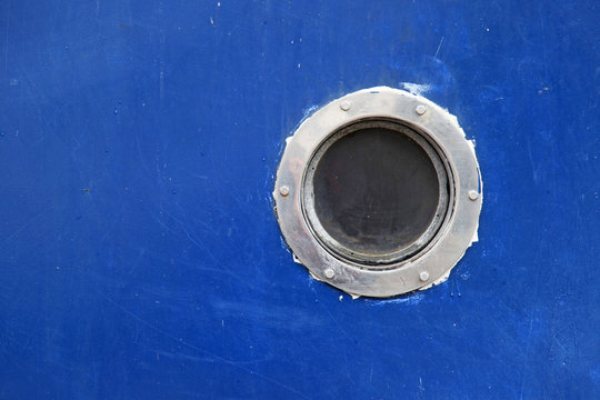 Fototapeta ventana azul de barco país vasco 4300-f14