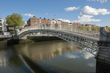 Obraz na płótnie Canvas Ha'penny most w Dublinie