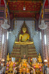 Buddha statue at Wat Arun on