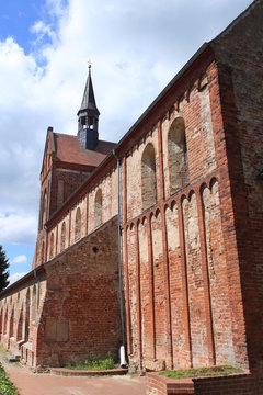 Backsteinkirche St. Nikolaus in Beuster/Altmark