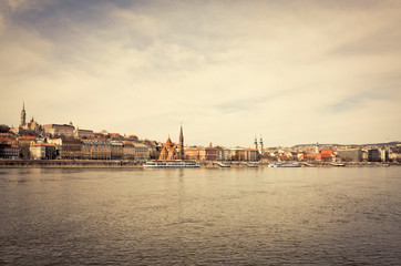 Fototapeta na wymiar view of historic architectural in Budapest