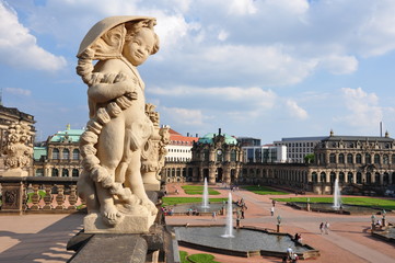 Figur am Zwinger in Dresden