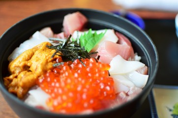 海鮮丼