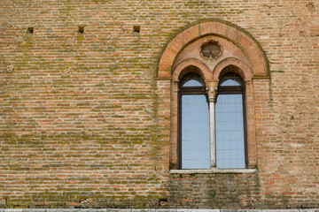 Fototapeta na wymiar ancient castle window, Italy