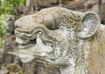 Kamienny posąg © Zbyszek Nowak