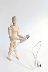 デッサン人形とUSBケーブル