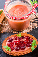 rhubarb tartelette with cranberry