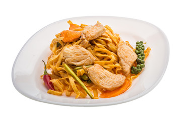 Fried noodles with chicken