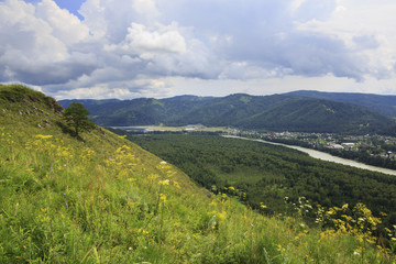 Fototapeta na wymiar View from the top of the mountain Devil's Finger on the Katun ri