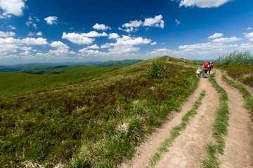 Szlak na Wielką Rawkę, widok z Małej Rawki, Bieszczady, Polska © Piotr Szpakowski