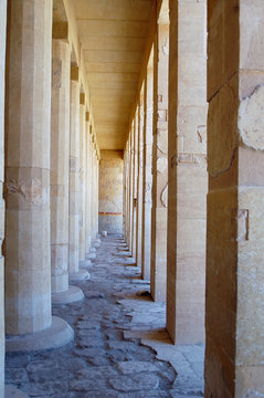 Colonnade Of Birth In Deir El-bahri