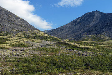 Fototapeta na wymiar Valley along the Pachvumchorr range in Khibiny Mountains