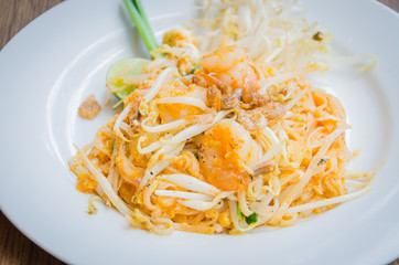 Pad thai