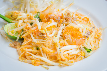Pad thai