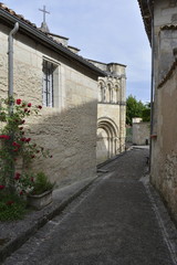 Ruelle à deux pas de l'église