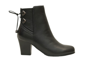 Black female boot