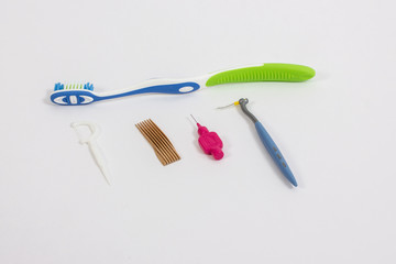 Zahnpflegeutensilien