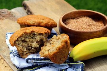Banana bran muffins